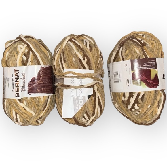 BERNAT Blanket Yarn in Sonoma (Brown and Tan Multiway) - 3 Skeins - Picture 2 of 9